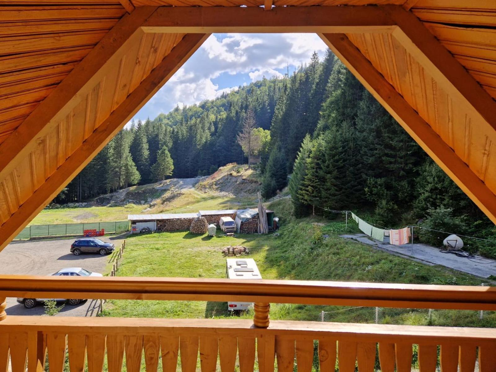 Pensiunea Cota 1200 Piscul Negru Арефу Экстерьер фото